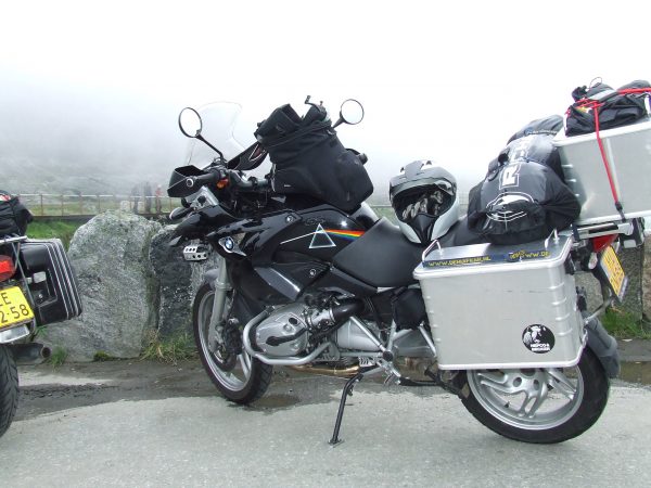 bmw-gs-1